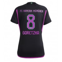 Bayern Munich Leon Goretzka #8 Vonkajší Ženy futbalový dres 2023-24 Krátky Rukáv